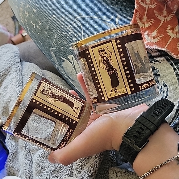 Gold rimmed mid-century old fashioned glass barware - Picture 2 of 6